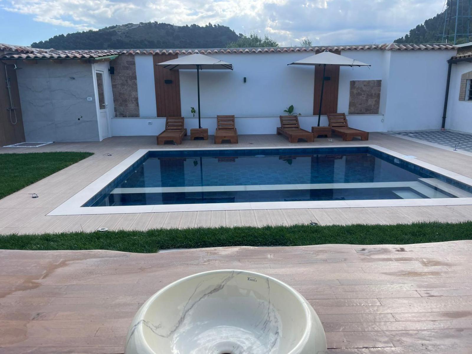 Villa Lejzo - Swimming Pool 培拉特 外观 照片